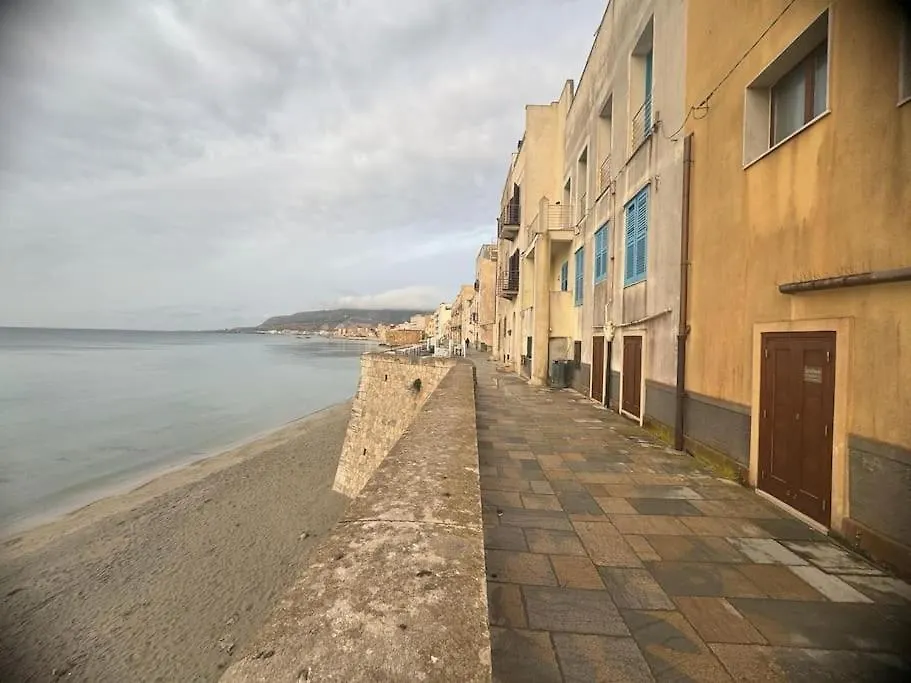 Apartment Lato Nord Il Giallo Vista E Accesso Mare Diretto Trapani